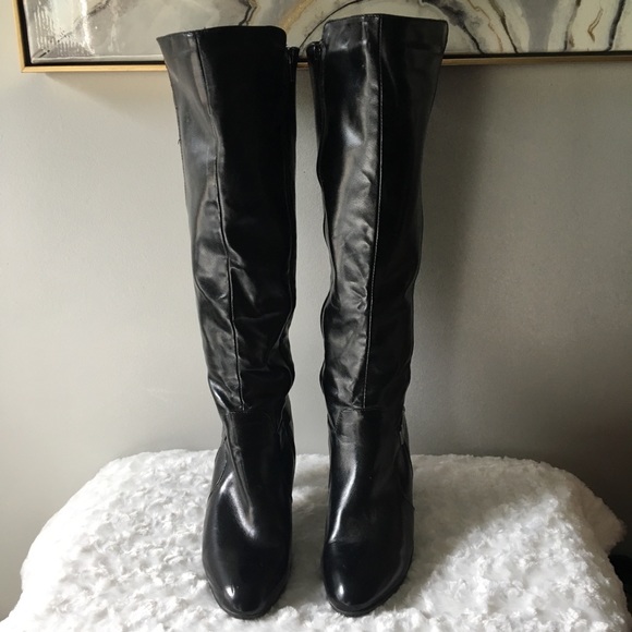Kelly & Katie Black Knee High Boots - Picture 3 of 8